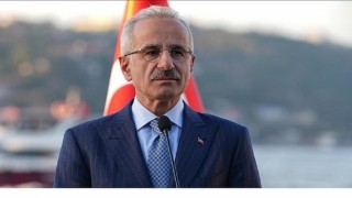 Köstebekler yarın yer altına dalıyor