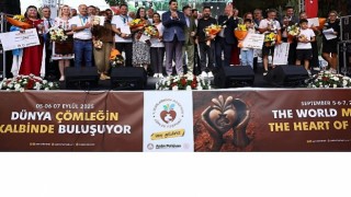 Menemen Belediyesi Uluslarası Çömlek Festivaline muhteşem final