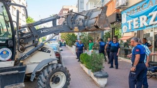 Yenişehir Belediyesi kaldırım ve yol işgali denetimlerini sürdürüyor