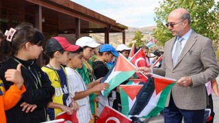 Başkan Pekyatırmacı Sille Tabiat Okulunda Öğrencilerle Bir Araya Geldi