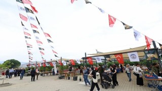 Efes Tarlası Yaşam Köyünde Üretici Pazarı açıldı