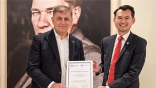 İzmirin Yaşlı Dostu Şehir unvanı tescillendi