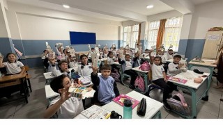 Kitap Fuarının Habercisi Kumbaralar Öğrencilere Dağıtıldı