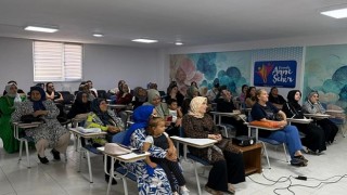 Narkotik polisinden annelere eğitim