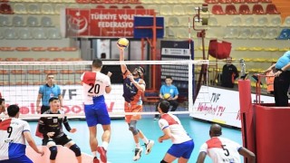 Osmangazi Belediyespor mücadelesiyle alkış aldı