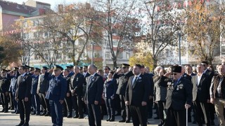 10 Kasımda Atatürk Saygıyla Anıldı