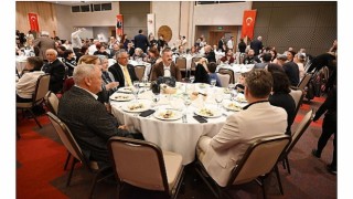 Başkan Topaloğlu öğretmenlerle yemekte bir araya geldi