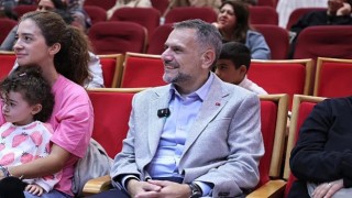 Bayrampaşa Belediyesinin çocuk şenliğinde doyasıya eğlence