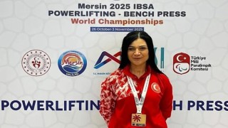 Çankaya Dünya Halter Şampiyonasına Damga Vurdu