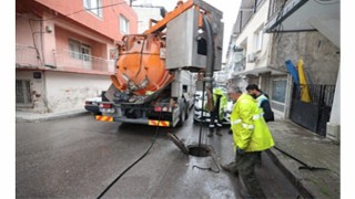 Ekipler 24 saat sahada