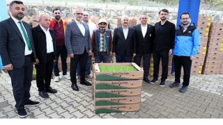 Gebzeli çiftçiye 500 bin sebze fidesi