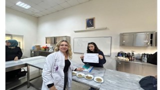 Meslek Fabrikası nda sertifika sevinci