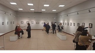 Serginin geliri Eğitime Destek Derneğine...