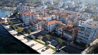 Gölcük Halıdere sahilinde üstyapı sil baştan