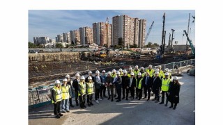 İzmire Mona Lisa Gülüşü Getiren Yeni Nesil Mimari Yolculuk