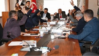 Kemer Belediyesinde yılın son meclisi yapıldı