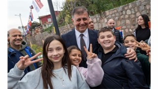 Park tamam sırada iki spor sahası var