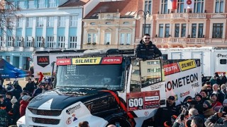 Prometeon, Dakar Şampiyonu Martin Macík Jr. ile iş birliğini yenilediğini ve 2026 Dakar Rallisine katılacağını duyurdu