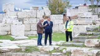 Smyrna Tiyatrosu gün yüzüne çıkıyor