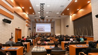 Üniversite Öğrencileri Selçuklunun Meclis Oturumunu Takip Etti