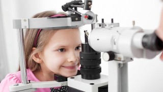 Çocuklarda Göz Ovalama Masum Olmayabilir