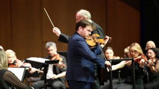 İngiliz viyola virtüözü Timothy Ridout İDSO sahnesinde!