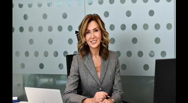 Alternatif Bank Yöneten Kadına Güç Katan Paket ile kendi işini yapan ve yöneten kadınları destekliyor