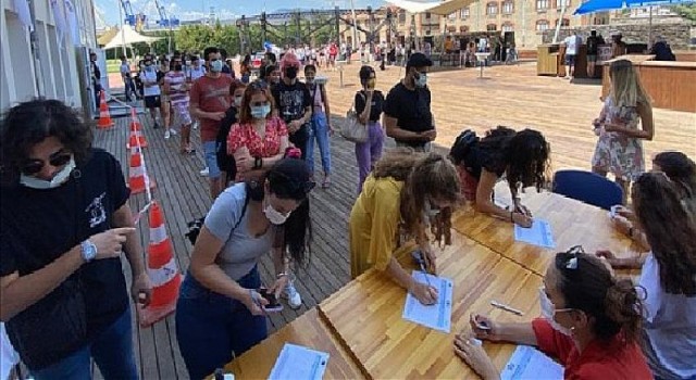 Gençler bir araya geldi, haklarını konuştu