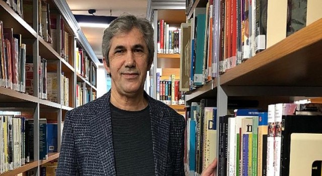 Prof. Dr. Süleyman İrvan: İyi gazeteciyi kötü gazeteciden ayıran etik ilkelere uymasıdır