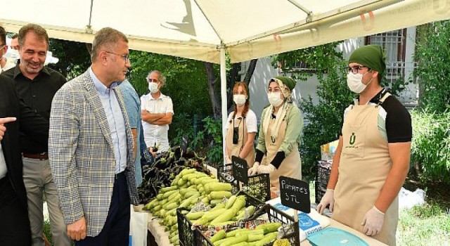 Kuzguncuk bostanı’nda aracısız köy pazarı kuruldu