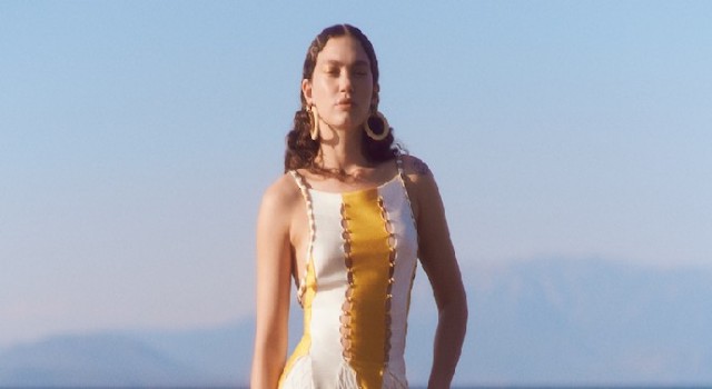 Melisa Şenolsun ile Marie Claire kapak çekimi Reges, A Luxury Collection Resort&SPA, Çeşme’de yapıldı