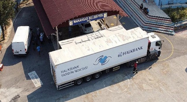 Halkbank, iki yardım tırıyla yangın mağdurlarının yanında
