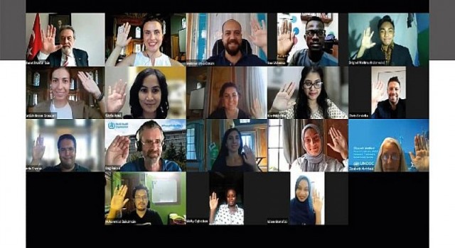 Yeşilay’ın 2. Genç Savunuculuk Forumu uzman isimleri bir araya getirdi