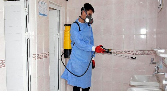 Aliağa’da Okullar Dezenfekte Ediliyor