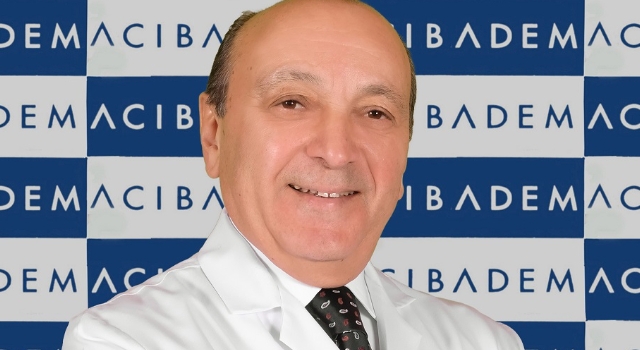 DÜNYA ENDOÜROLOJİ DERNEĞİ’NDEN PROF. DR. ALİ RIZA KURAL’A “YILIN EĞİTMENİ” ÖDÜLÜ