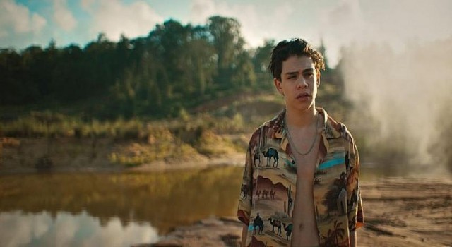 Alper Erözer’den yeni şarkı: Saçları Sarı