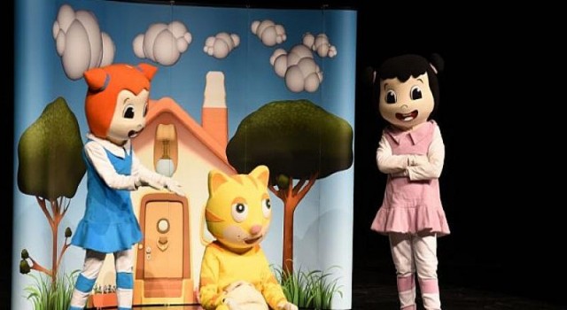 ‘Canım Kardeşim 3 Uzaylılar mı Geldi?’ çocuk oyunu 31 Ekim’de Trump Sahne’de