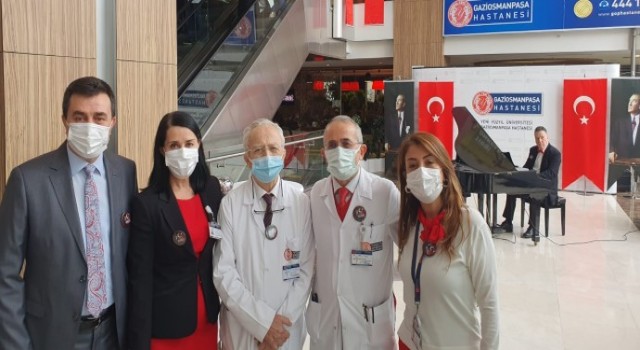 Hastanede Cumhuriyet Bayramına Özel Piyano Konseri