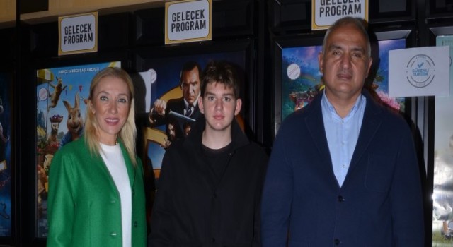 Kültür ve Turizm Bakanı Mehmet Nuri Ersoy James Bond Filmini İzledi