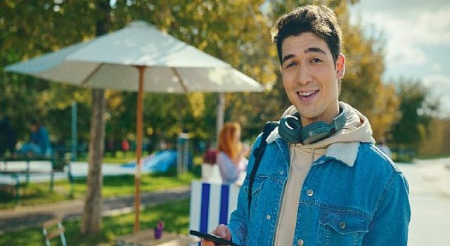 Türk Telekom’dan gençlere bol GB’lı Selfy