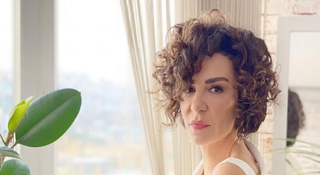 Yapı Kredi bomontiada “World Akustik” sahnesi Fatma Turgut’u ağırlıyor