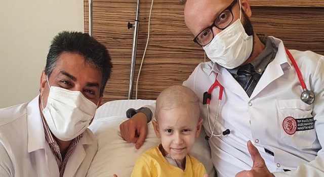 Böbrek kanseri hastası 6 yaşındaki Saraybosnalı Ivana , Türk hekimlerle sağlığına kavuştu