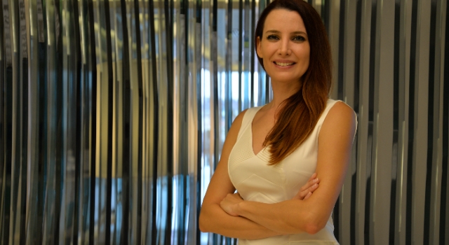 BU YÖNTEMLER CİLDİNİZİ DOĞAL BİR GÖRÜNÜMLE GENÇLEŞTİRİYOR