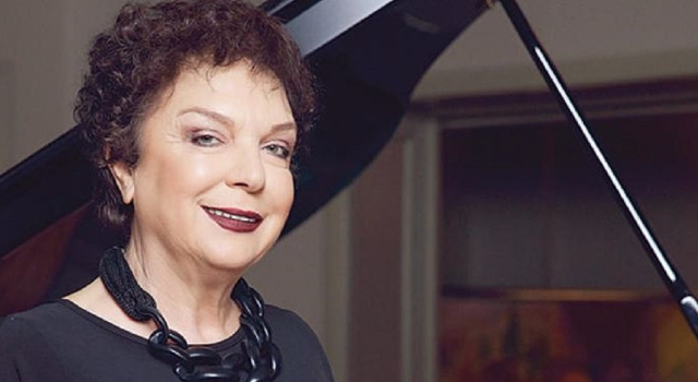 Selda Alkor ve Engin Ayça’ya 4. Uluslararası Kızılay Dostluk Kısa Film Festivali’nden Onur Ödülü