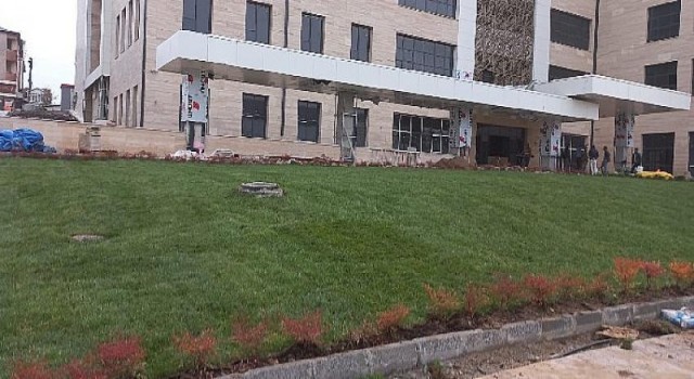 Kandıra Belediyesi hizmet binası gün sayıyor