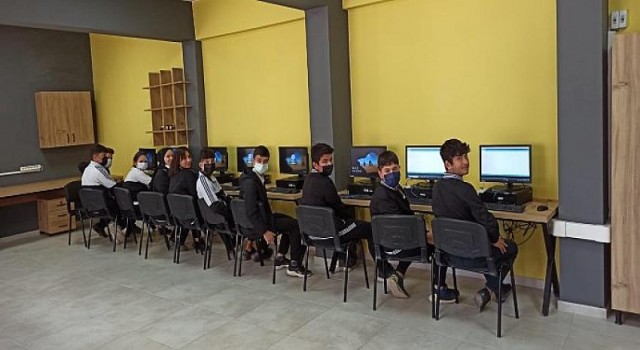 Toyota Otomotiv Sanayi Türkiye’den Sakarya’daki Okullara Destek