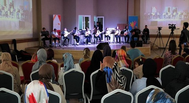 ’’En kıymetli vazife annelik’’