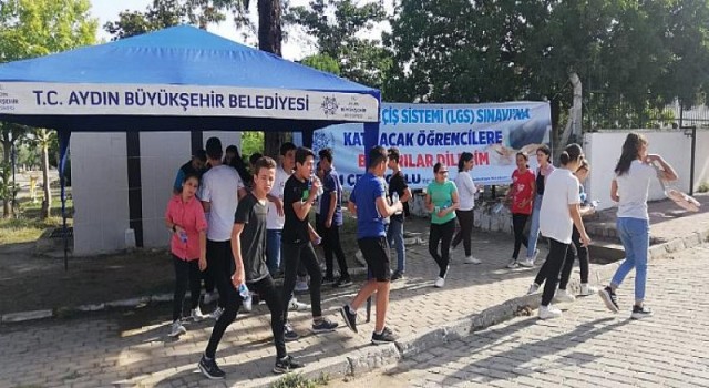 Aydın Büyükşehir Belediyesi LGS Sınavına Katılan Öğrencilerin Yanında Oldu