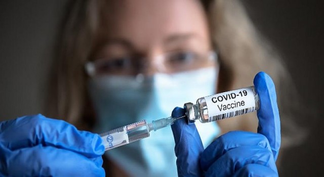 Artan Covid Vakaları ve 4.Doz Aşılarla İlgili Uzmandan Çarpıcı Açıklamalar Geldi