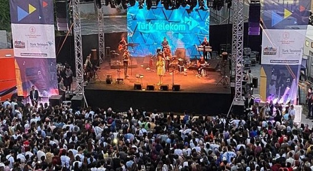 Beyoğlu Kültür Yolu Festivali Türk Telekom Açık Hava Sahnesi’nde sanat ve eğlence için geri sayım başladı